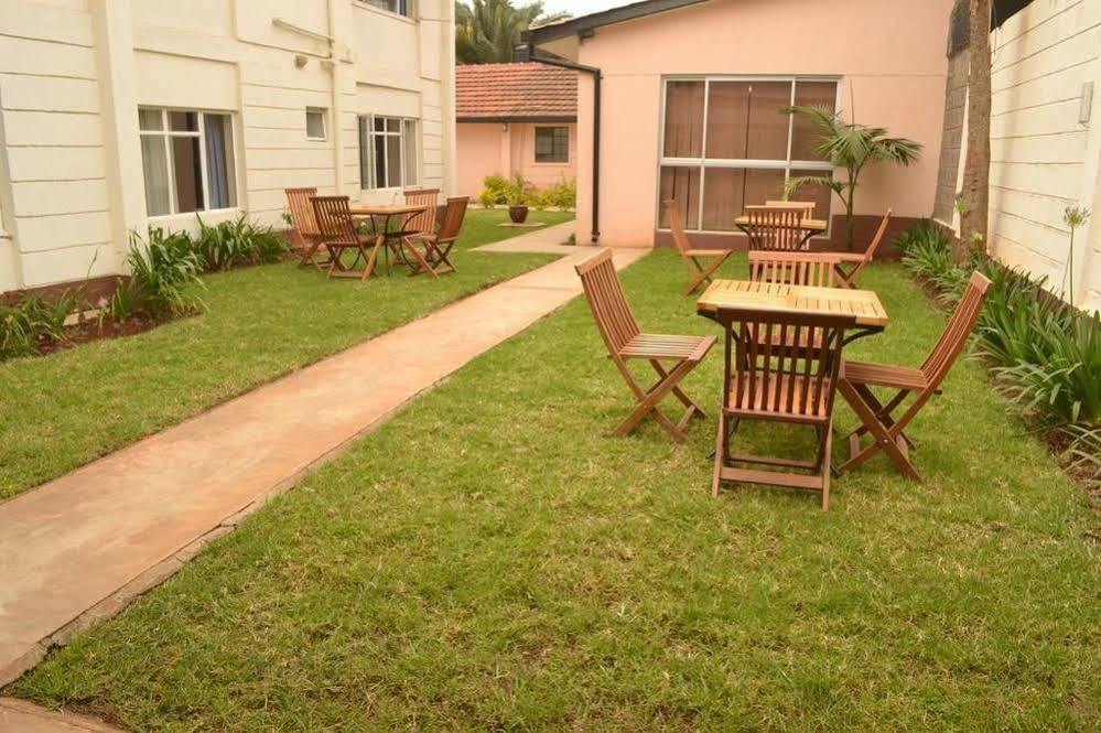 Palm Tree Bed And Breakfast Nairobi Exterior foto